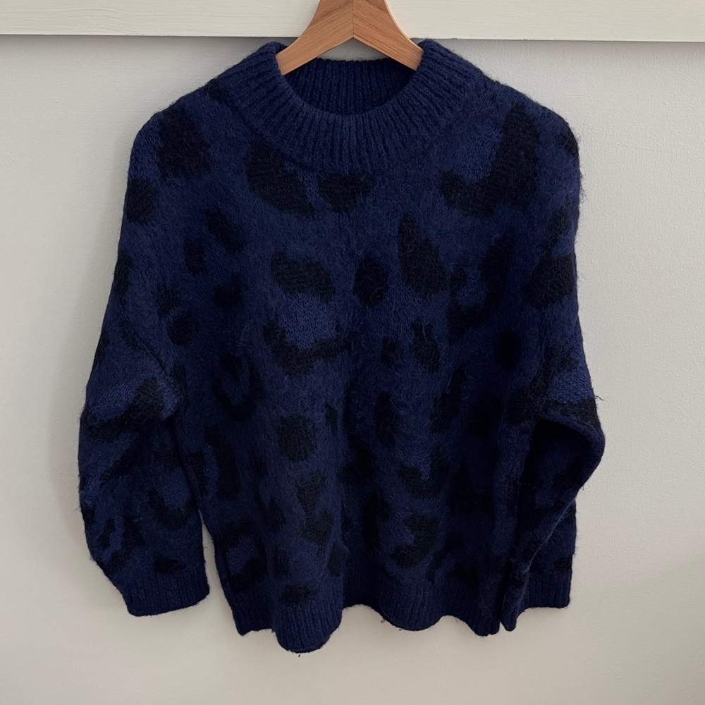 Kate Spade Blue Leopard Print Alpaca Wool Sweater Fuzzy Knit Pullover Size M